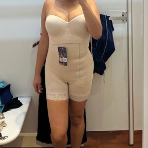Faja , shapewear